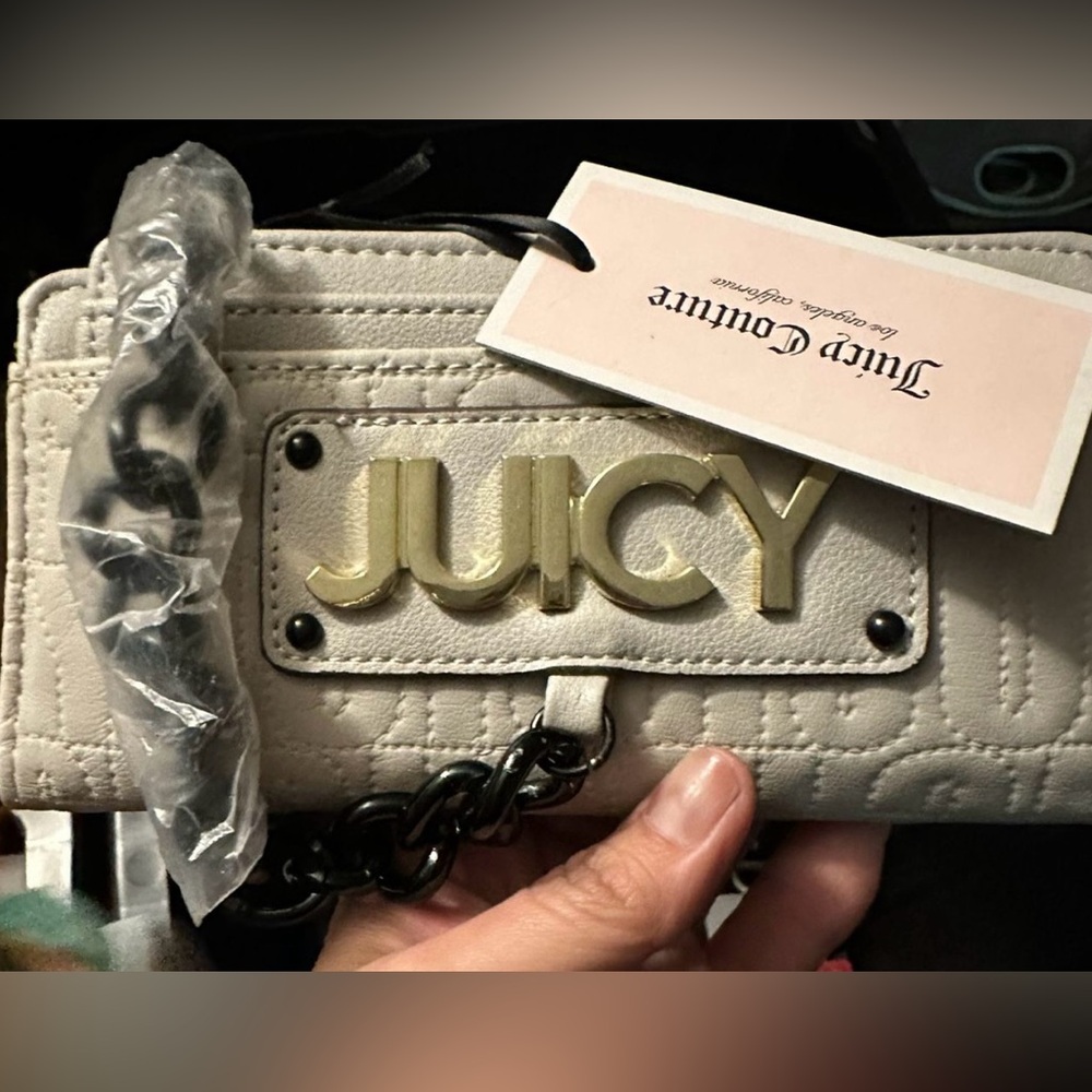 Juicy Couture wallet with black chain